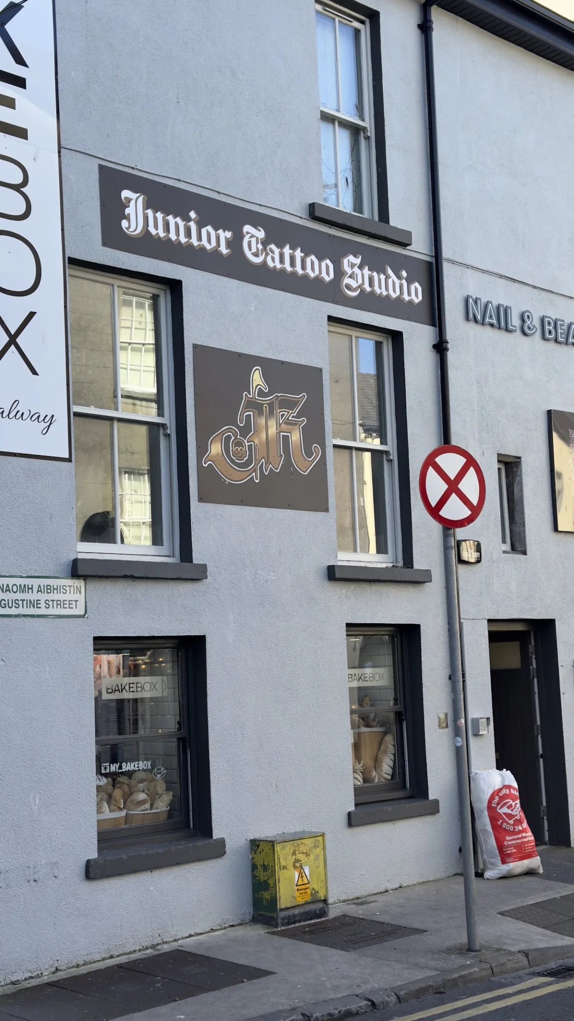 Junior tattoo studio Galway tattoo shop in Gaillimh