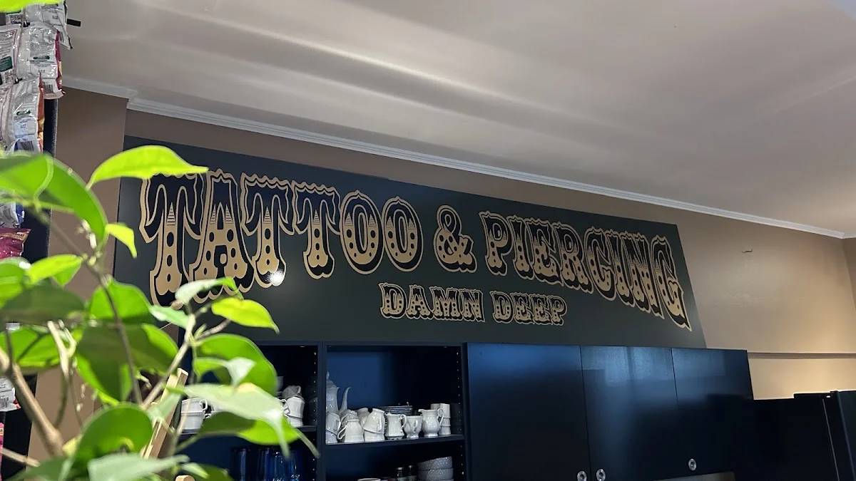 Damn Deep Tattoo und Piercing Studio tattoo shop in Dortmund, NRW