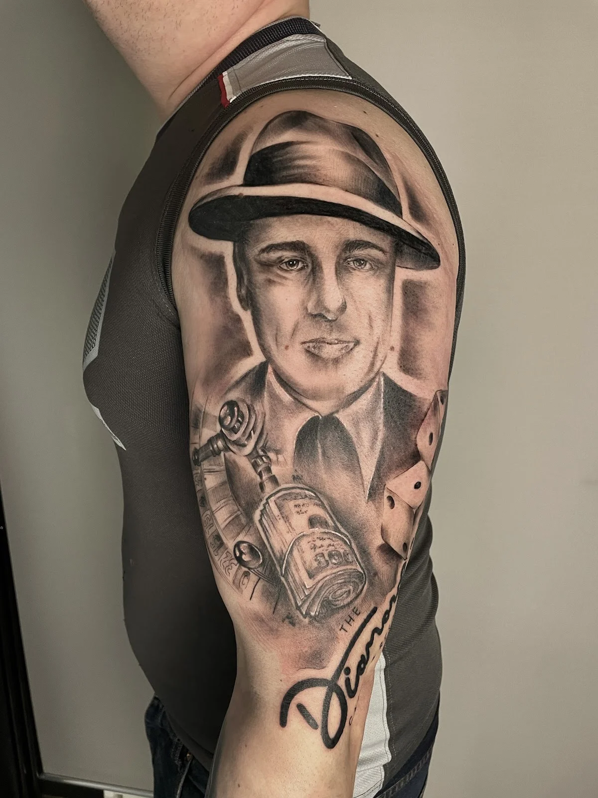 Mückenstich-Tattoo tattoo shop in Dresden, SN