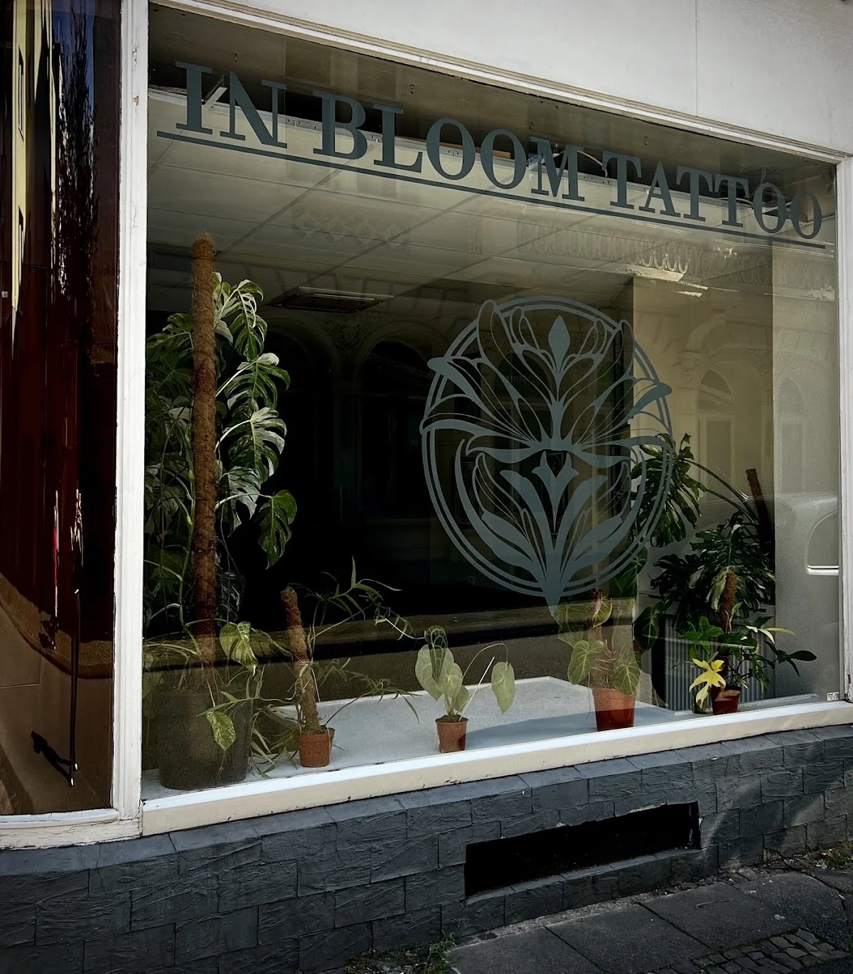 In Bloom Tattoo tattoo shop in Wuppertal, NRW