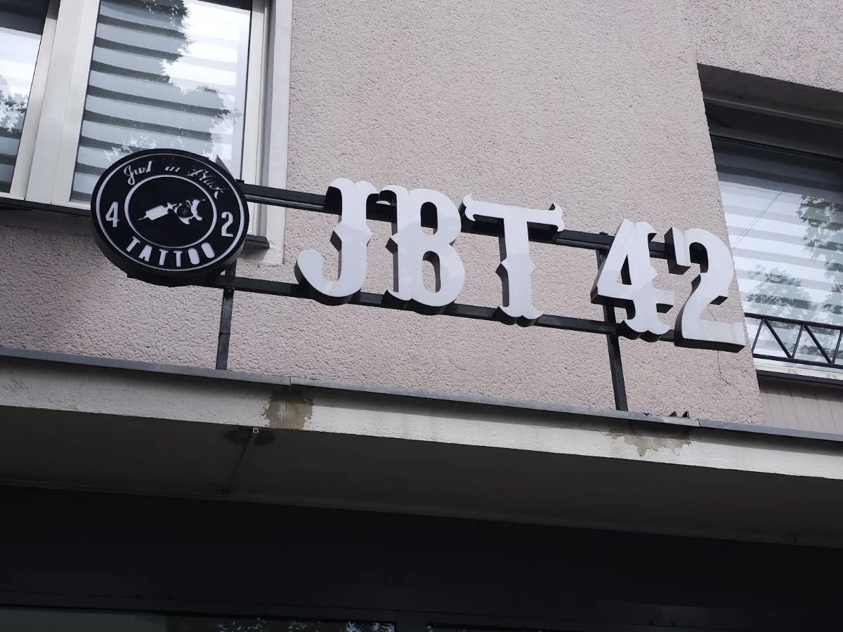 Just in Black TATTOO 42 tattoo shop in Wuppertal, NRW