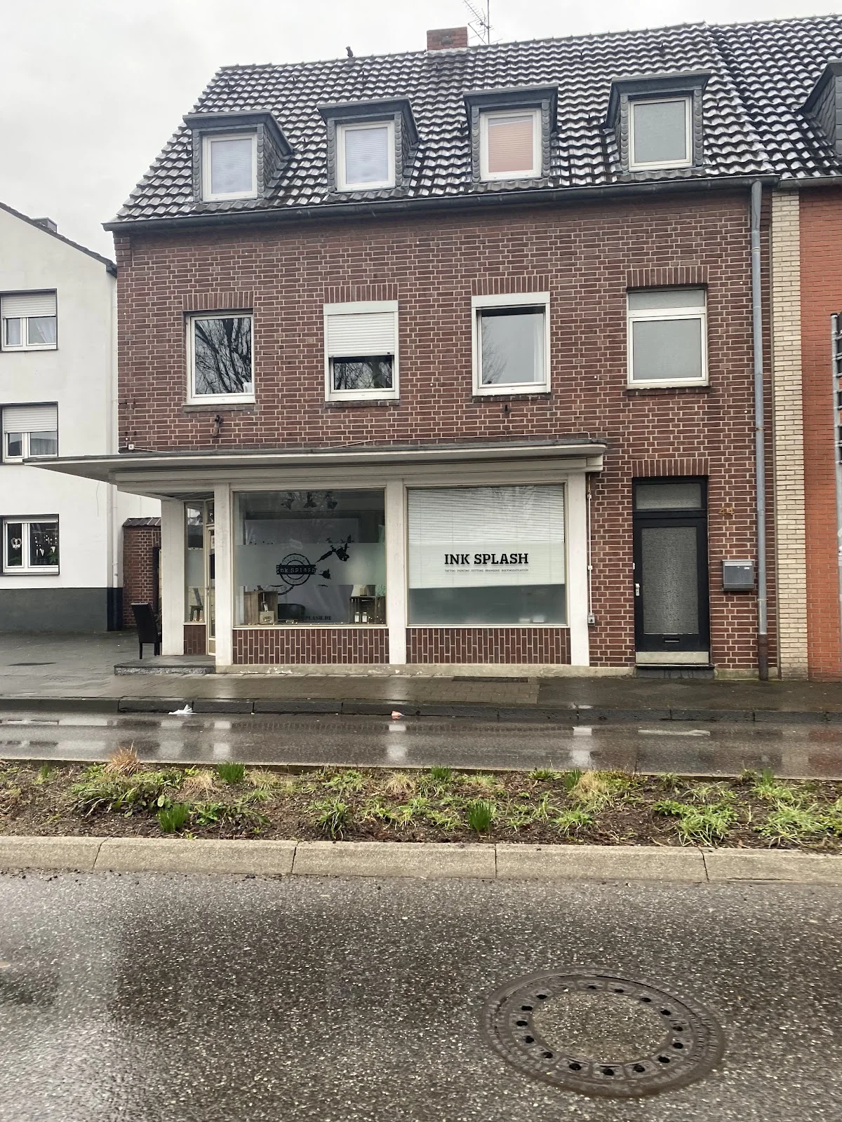 Ink Splash Tattoo & Piercing tattoo shop in Moenchengladbach, NRW