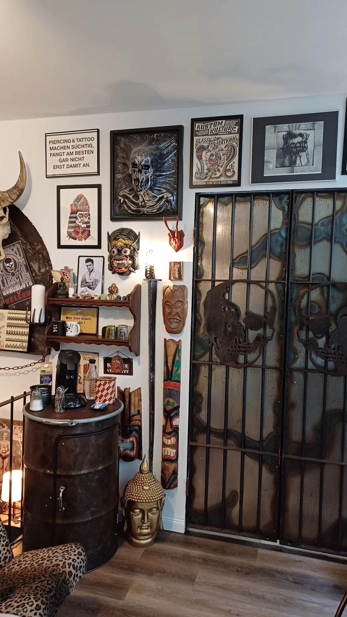 Jungbluth Piercing & Tattoo tattoo shop in Altona