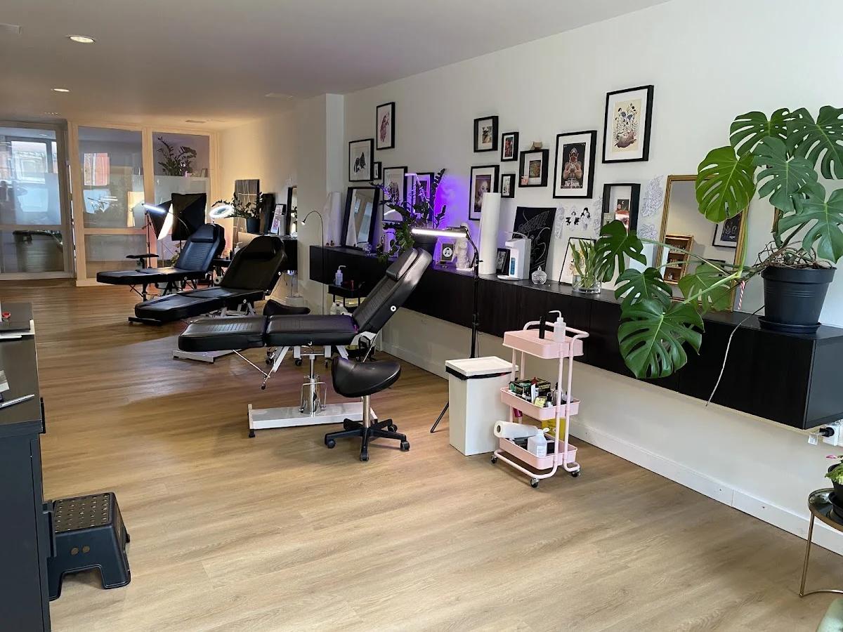 Lemonade Tattoo tattoo shop in Luebeck, SH
