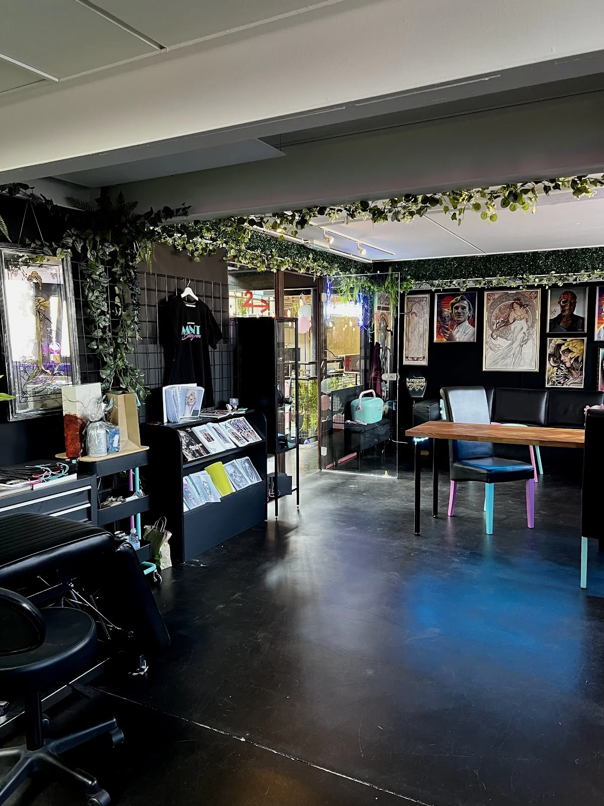Black Square tattoo hub tattoo shop in Antwerpen