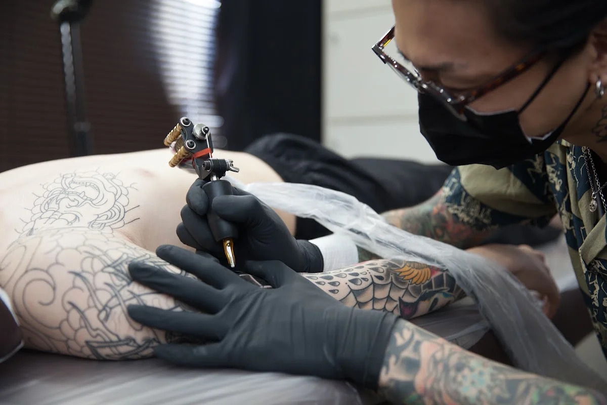 NINE STATE DESIGN TATTOO STUDIO 大阪 tattoo shop in Osaka