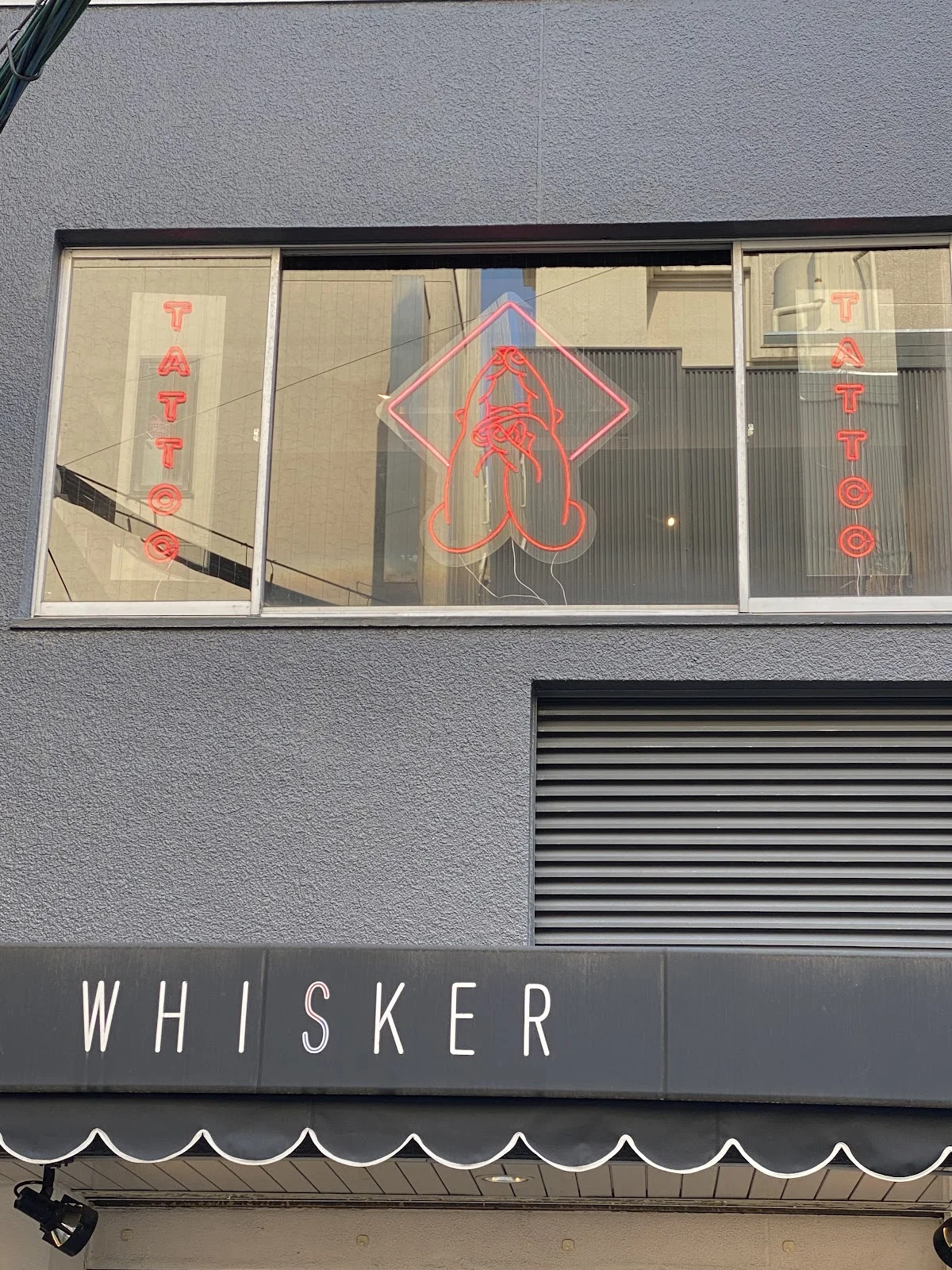 AMITABHA TATTOO 彫笑 tattoo shop in Fukuoka