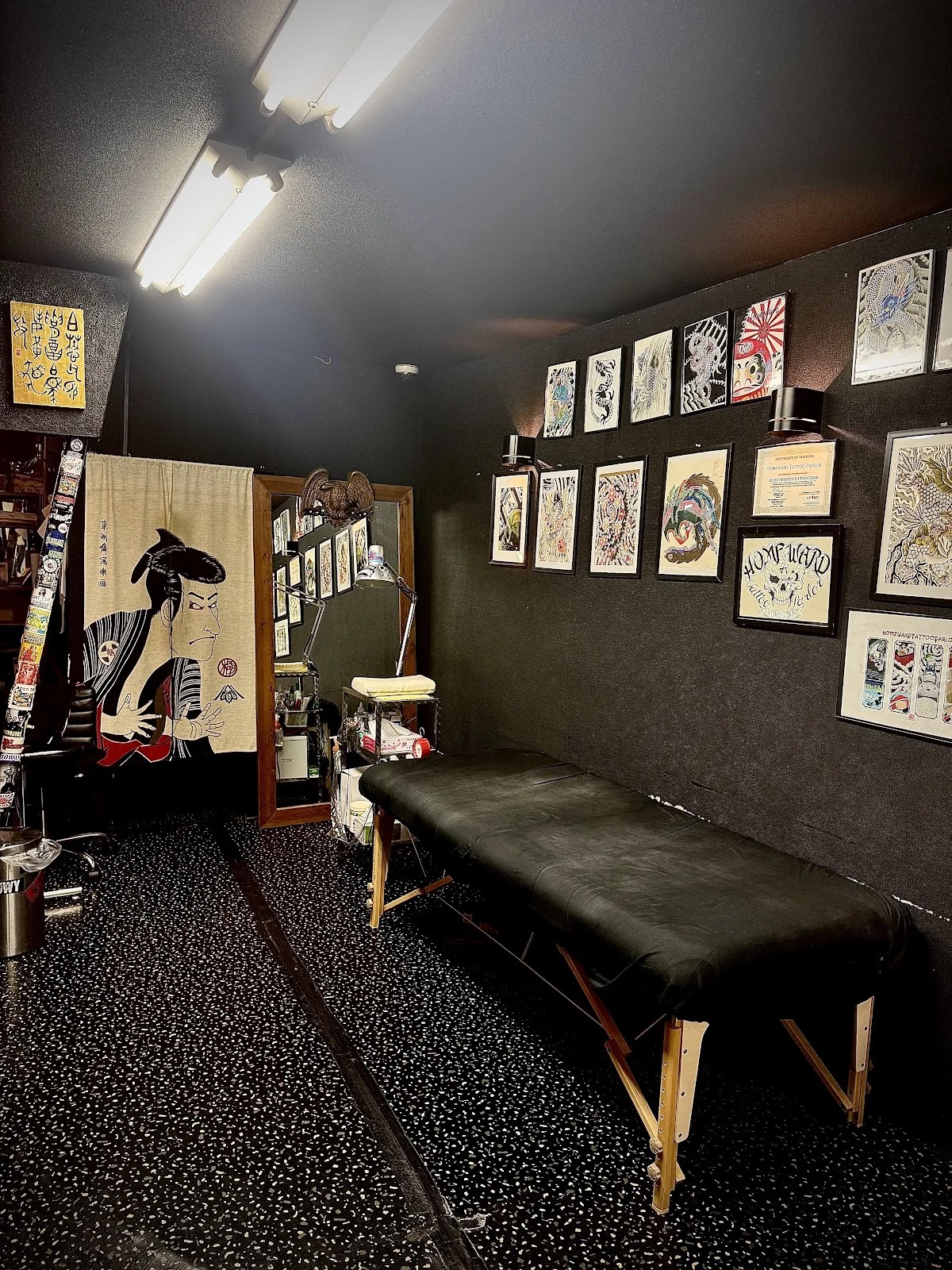 Homeward Tattoo Parlor tattoo shop in Yokosuka