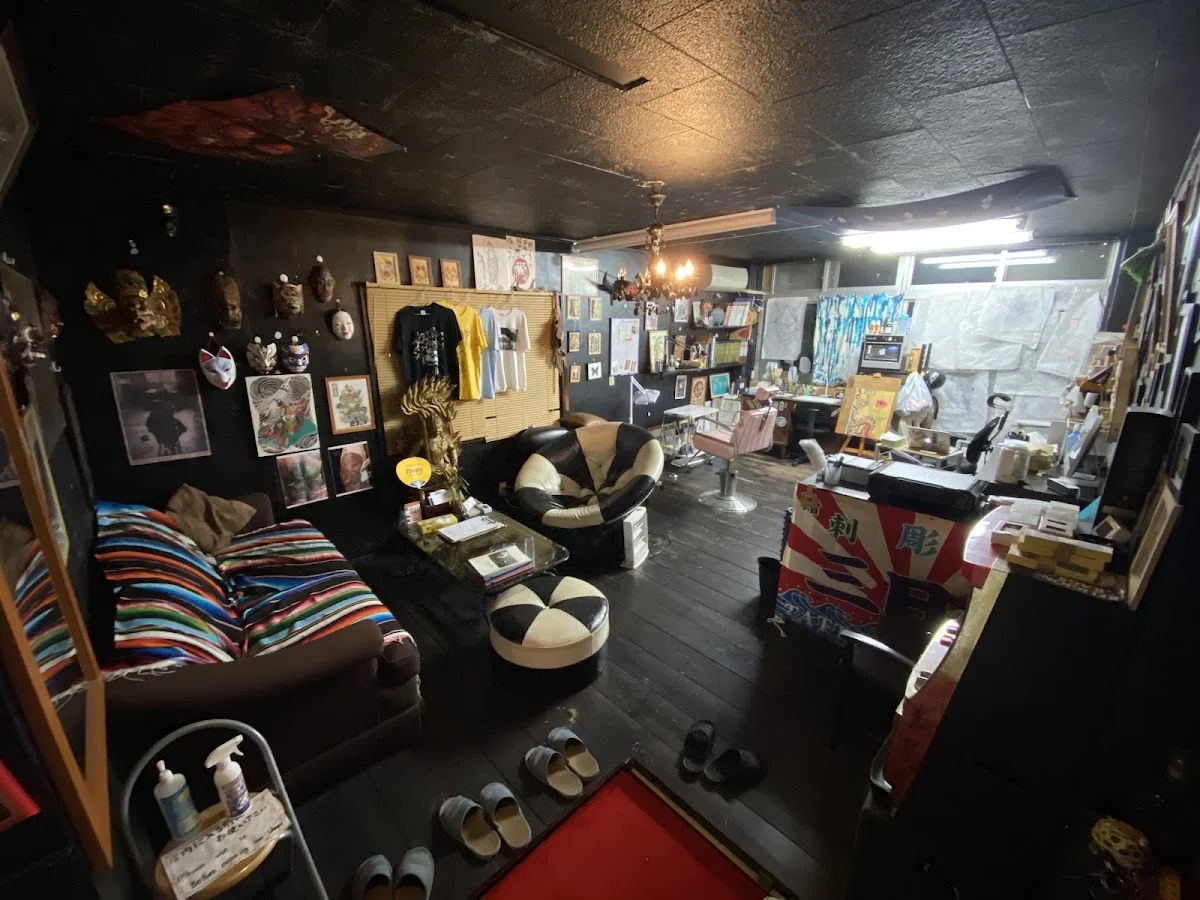 Tattoo Ajito tattoo shop in Naha