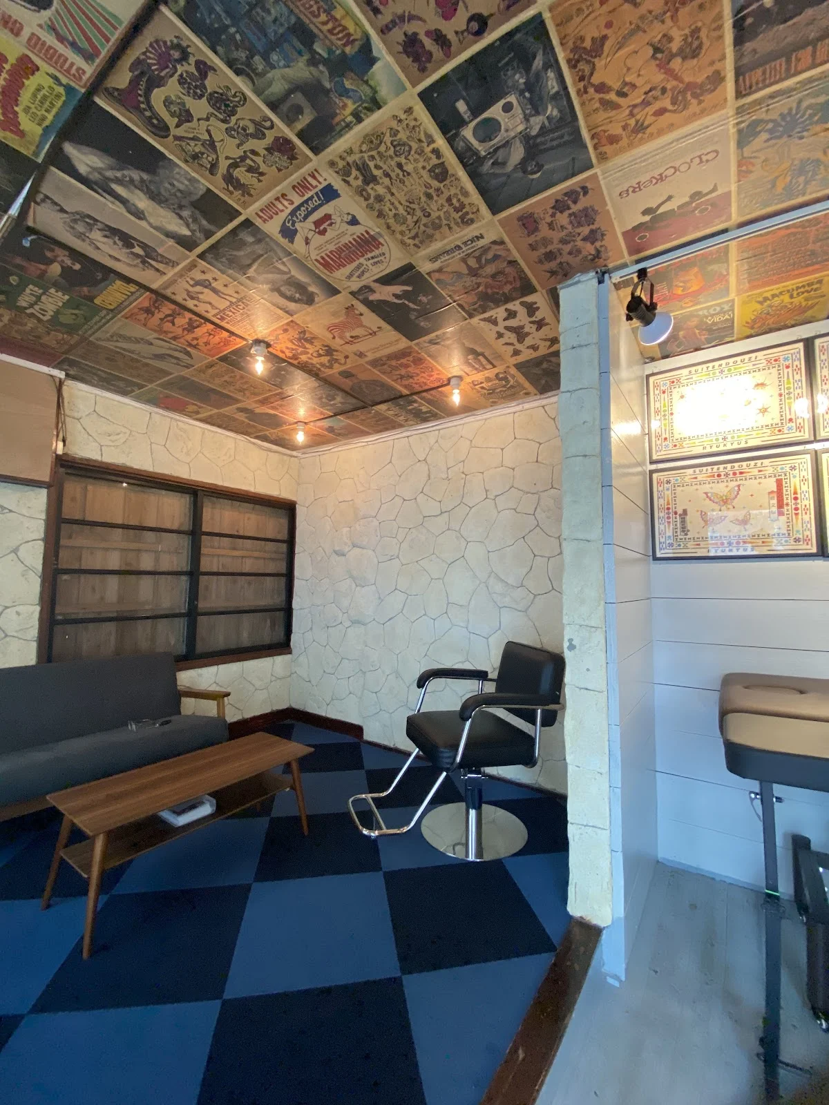 SWARM TATTOO tattoo shop in Naha