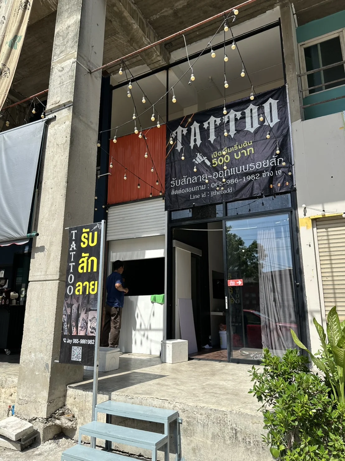 Sixth Street Ink Tattoo Studio tattoo shop in Mueang Nonthaburi