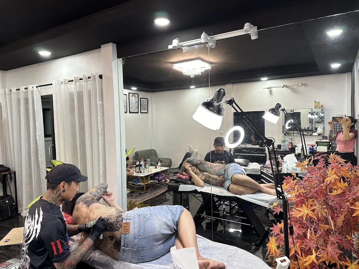 บ้านช่างสัก มังกร แทททูอุดรธานี Auy Tattoo House photo