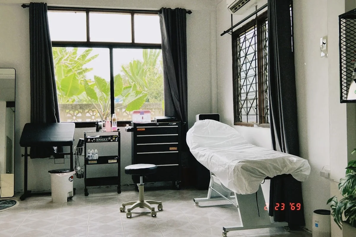 Sinaom Tattoo Lampang tattoo shop in Lampang