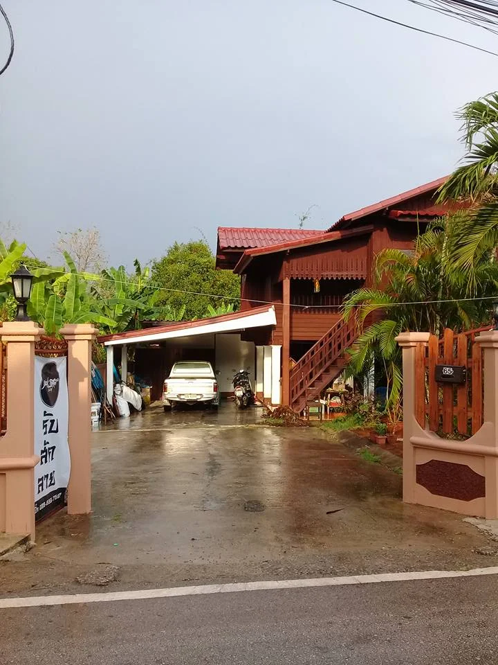 Pick Tattoo Lampang tattoo shop in Lampang