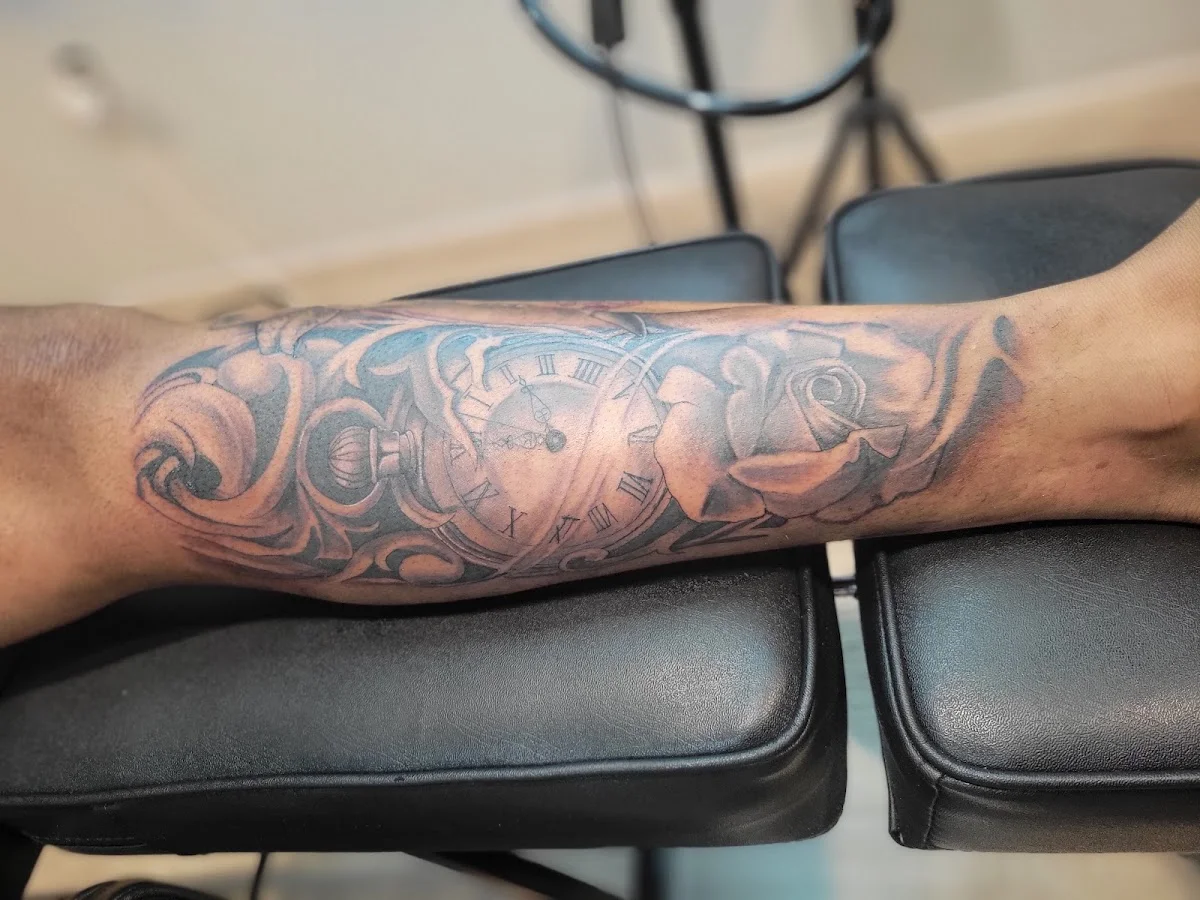 Swavey Ink Tattoos photo