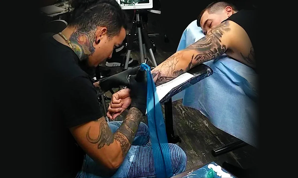 Alex Chiong Tattoo Studio tattoo shop in Miami, FL