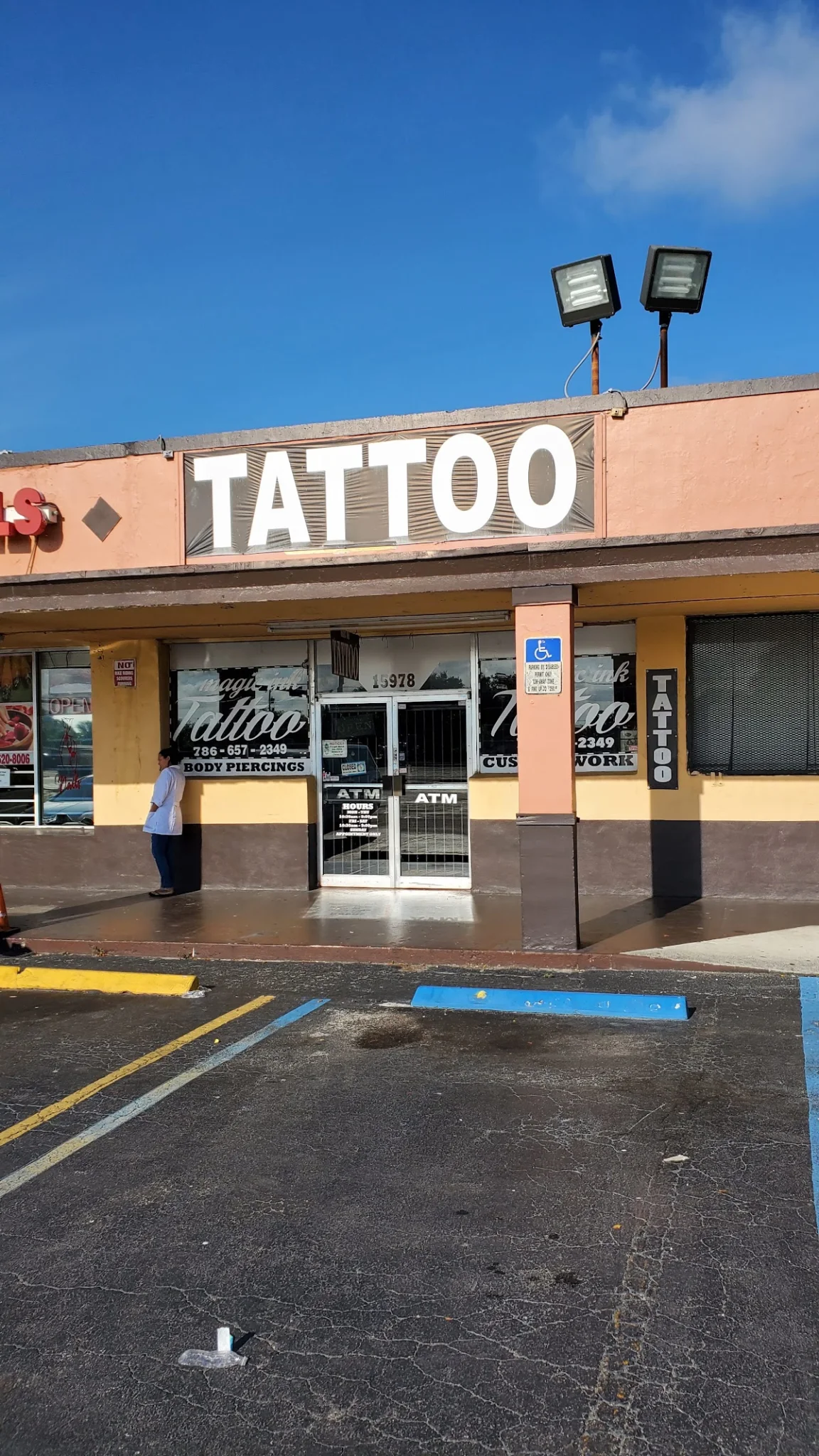 Magic Ink Tattoo tattoo shop in Miami Gardens, FL