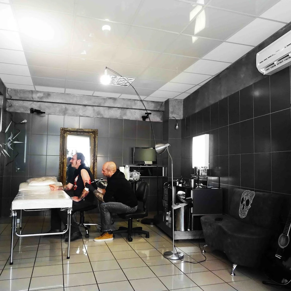 SECOND SKIN TATTOO STUDIO tattoo shop in Athens