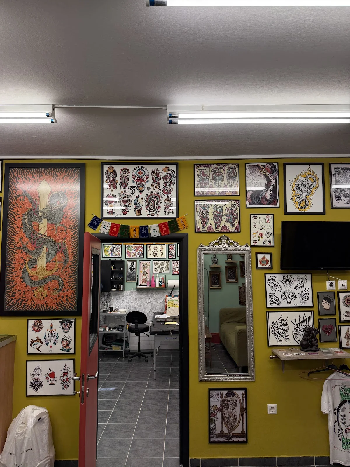 Knife Party Tattoo Shop tattoo shop in Kallithea