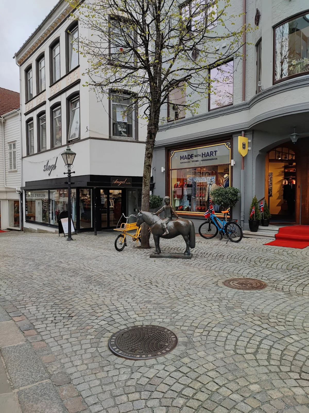 Gone west tattoo Stavanger tattoo shop in Stavanger