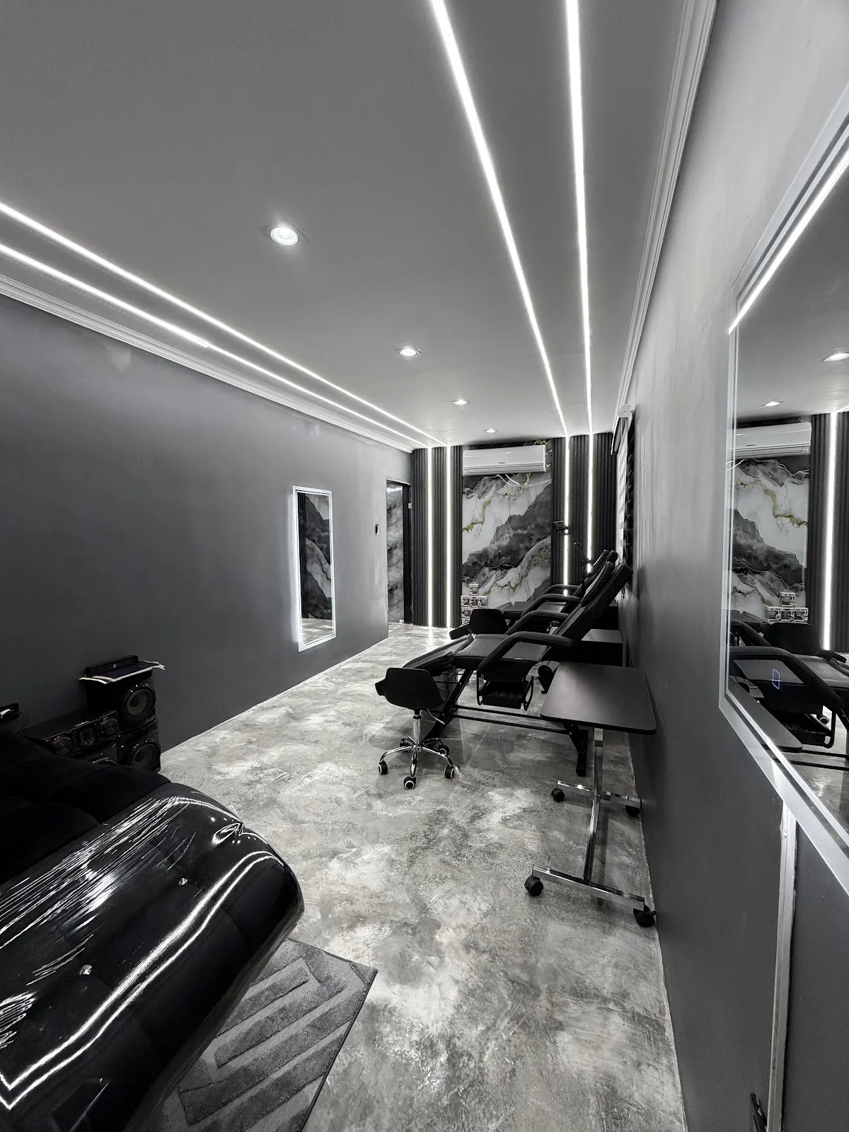 Macias Ink tattoo shop in Valencia