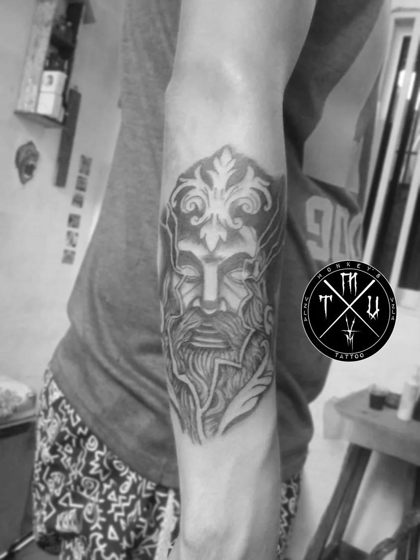 Monkey's tattoo Vzla tattoo shop in Barquisimeto