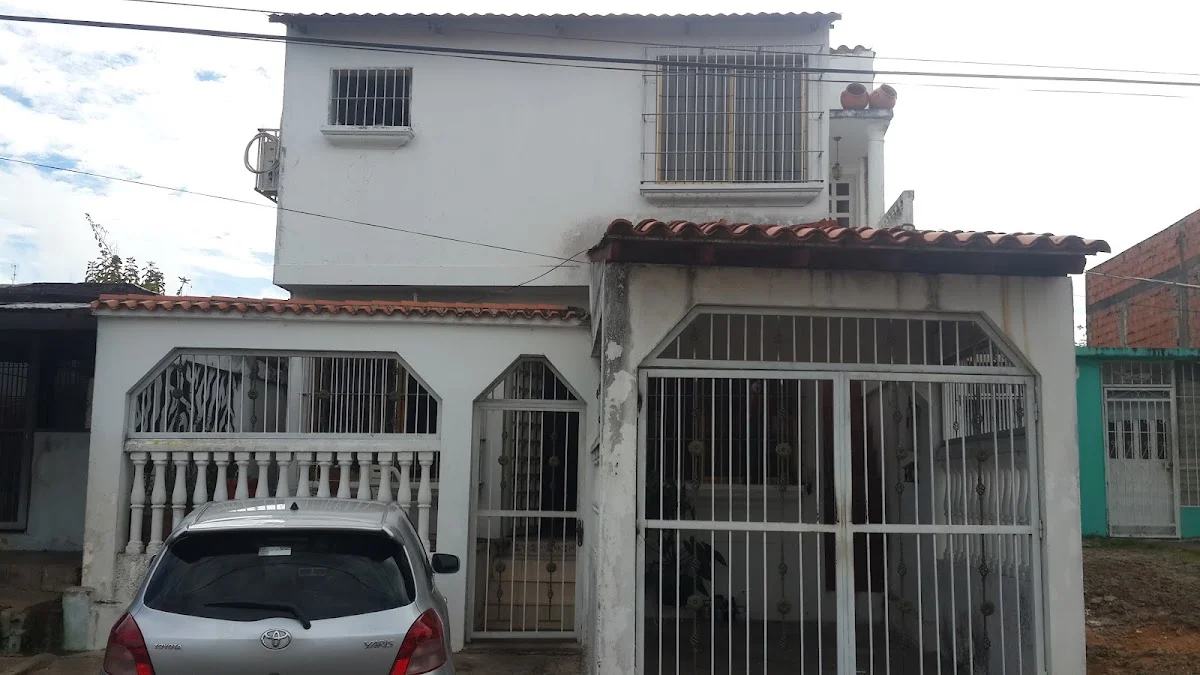 Osstattoo tattoo shop in Ciudad Guayana