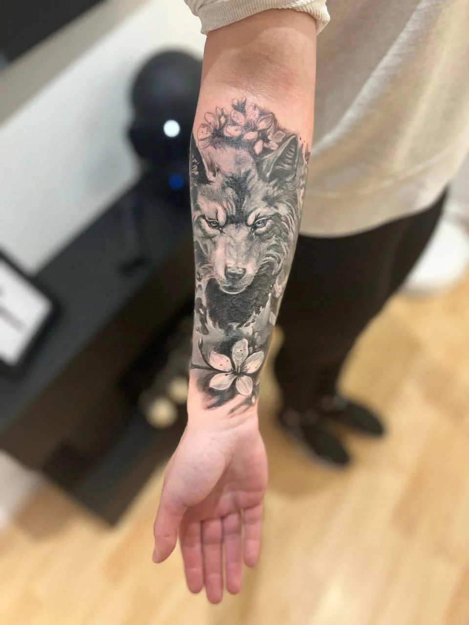 Tattoo & Piercing Din Gior (тату и пирсинг) tattoo shop in Kyiv