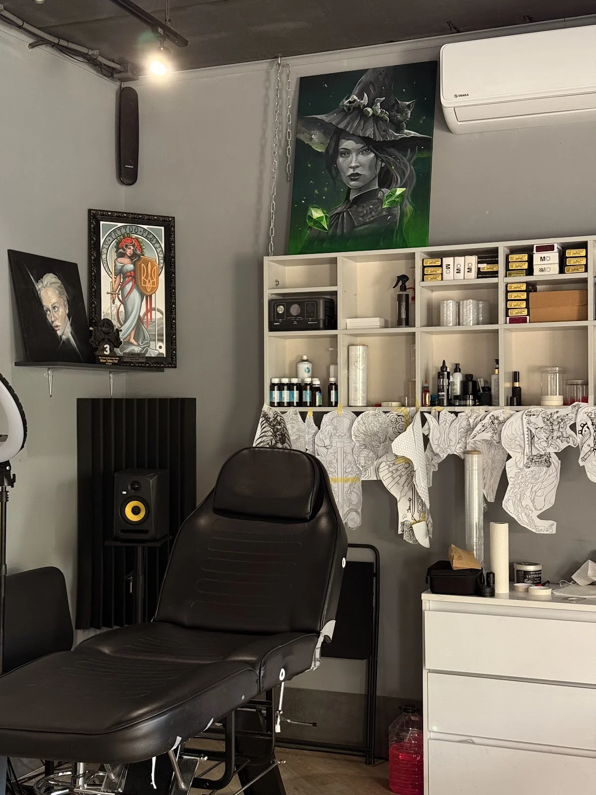 Momo Tattoo tattoo shop in Kyiv