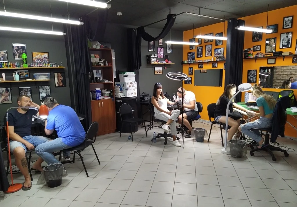 Тату-студия "Seamen's Club" tattoo shop in Sevastopol