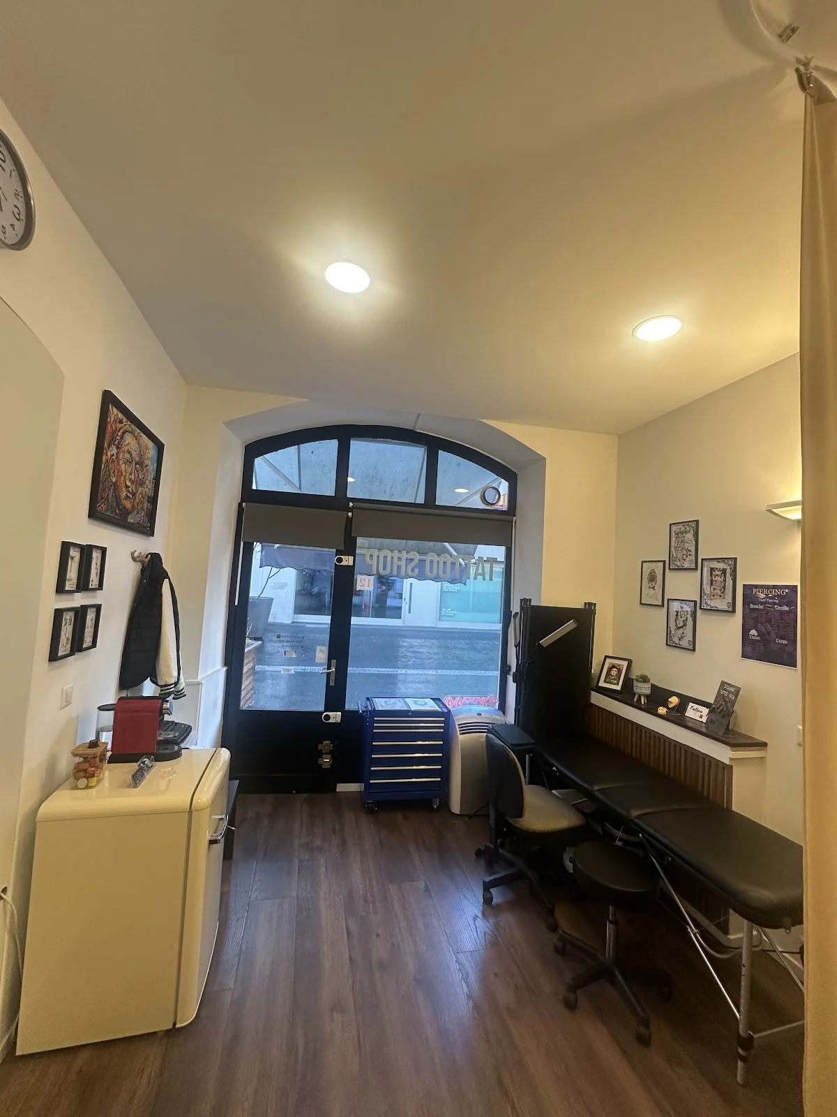 Le Quartier Tattoo tattoo shop in Geneve