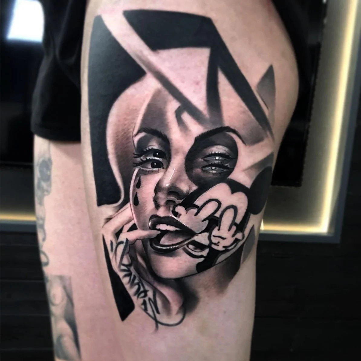 PiiNK Tattoo & Piercing tattoo shop in Basel