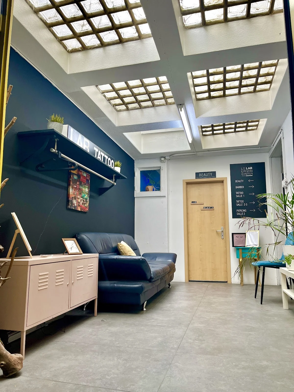 Lab Tattoo & Piercing Lausanne tattoo shop in Lausanne