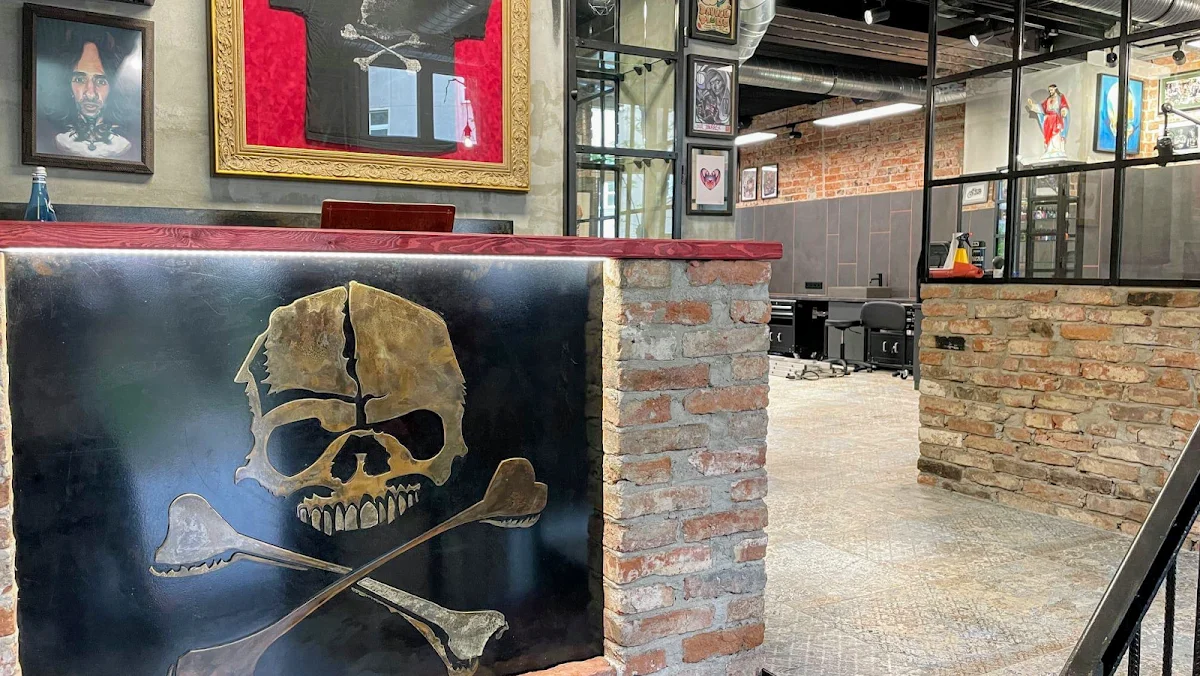Juniorink. Tattoos & Body Piercing tattoo shop in Warsaw