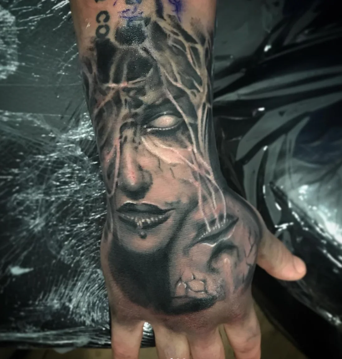 Fillink Tattoo - Studio Tatuażu i Piercingu Lublin tattoo shop in Lublin