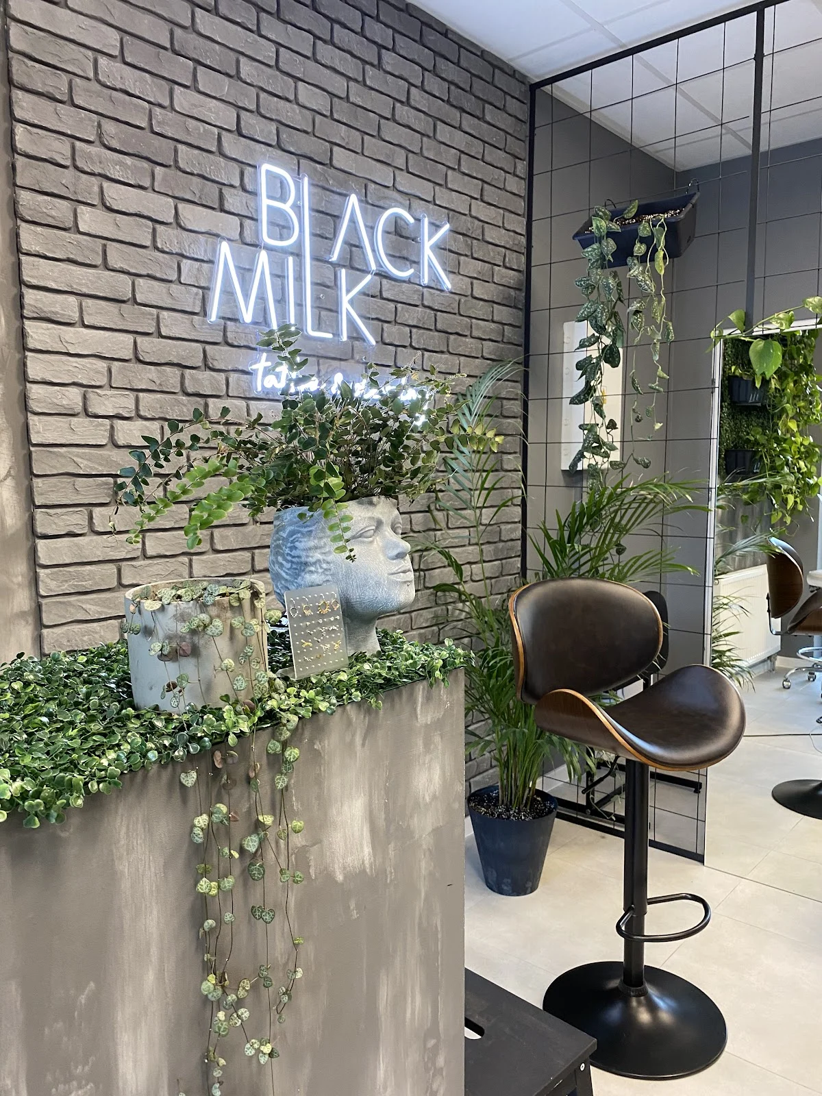 Black Milk Tattoo studio tattoo shop in Bialystok