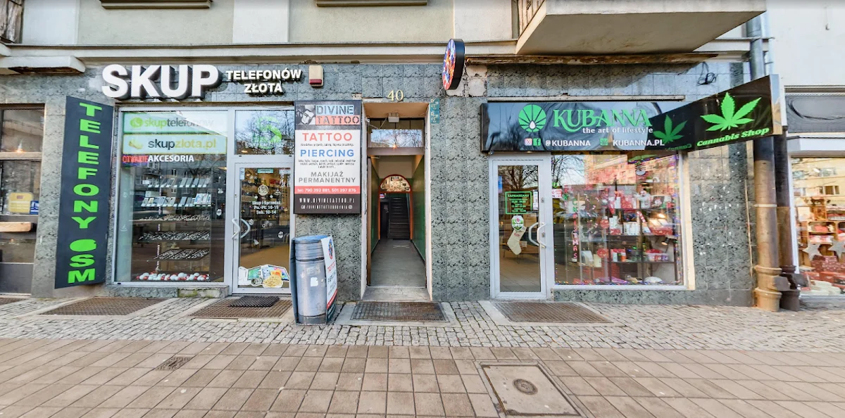 Divine Tattoo Studio Tatuażu Piercing tattoo shop in Gdynia
