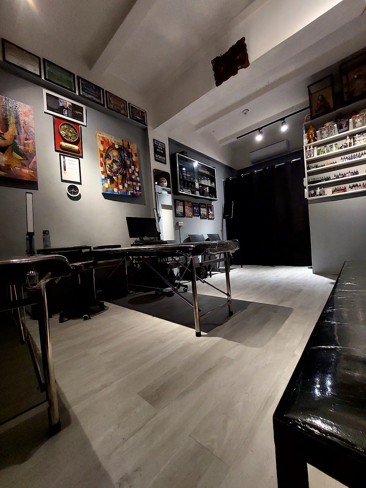 Black Dragon Tattoo & Piercing tattoo shop in Caloocan City