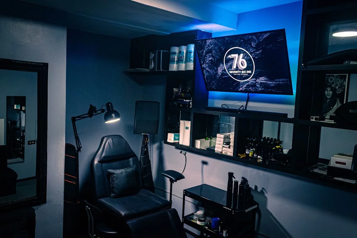 Seventy Six Ink tattoo shop in Las Pinas