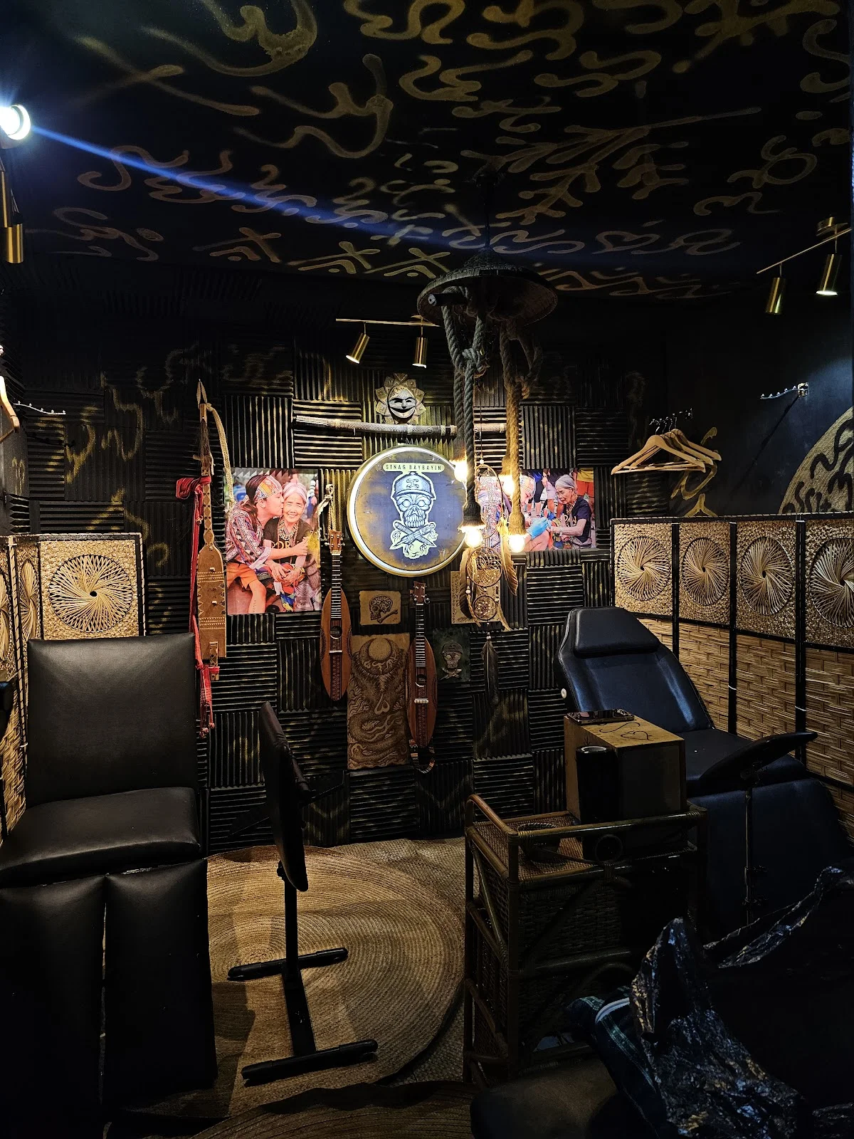 Sinag Baybayin Hand-Poke Tattoo tattoo shop in San Jose del Monte