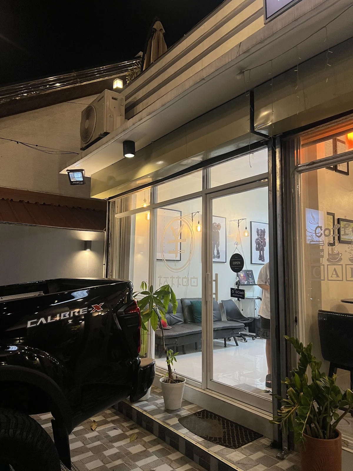 Yen Tattoo tattoo shop in Binan