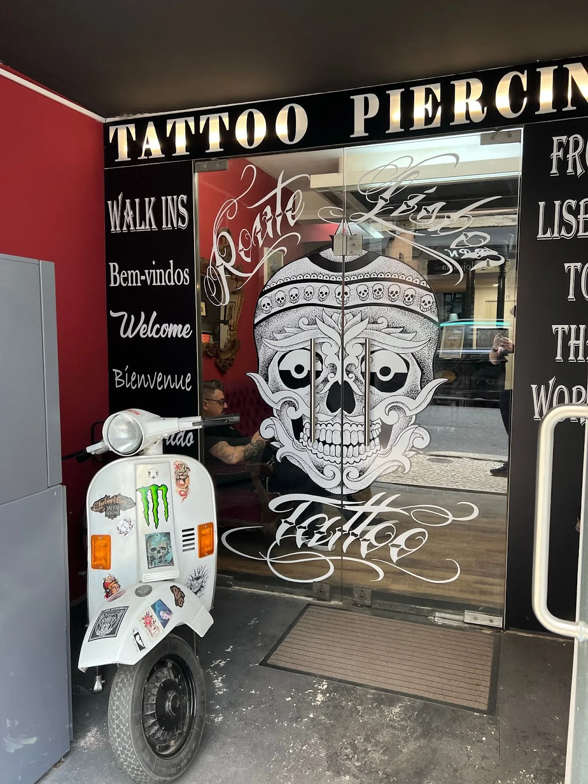 Route Lisbon Tattoo Shop tattoo shop in Lisbon
