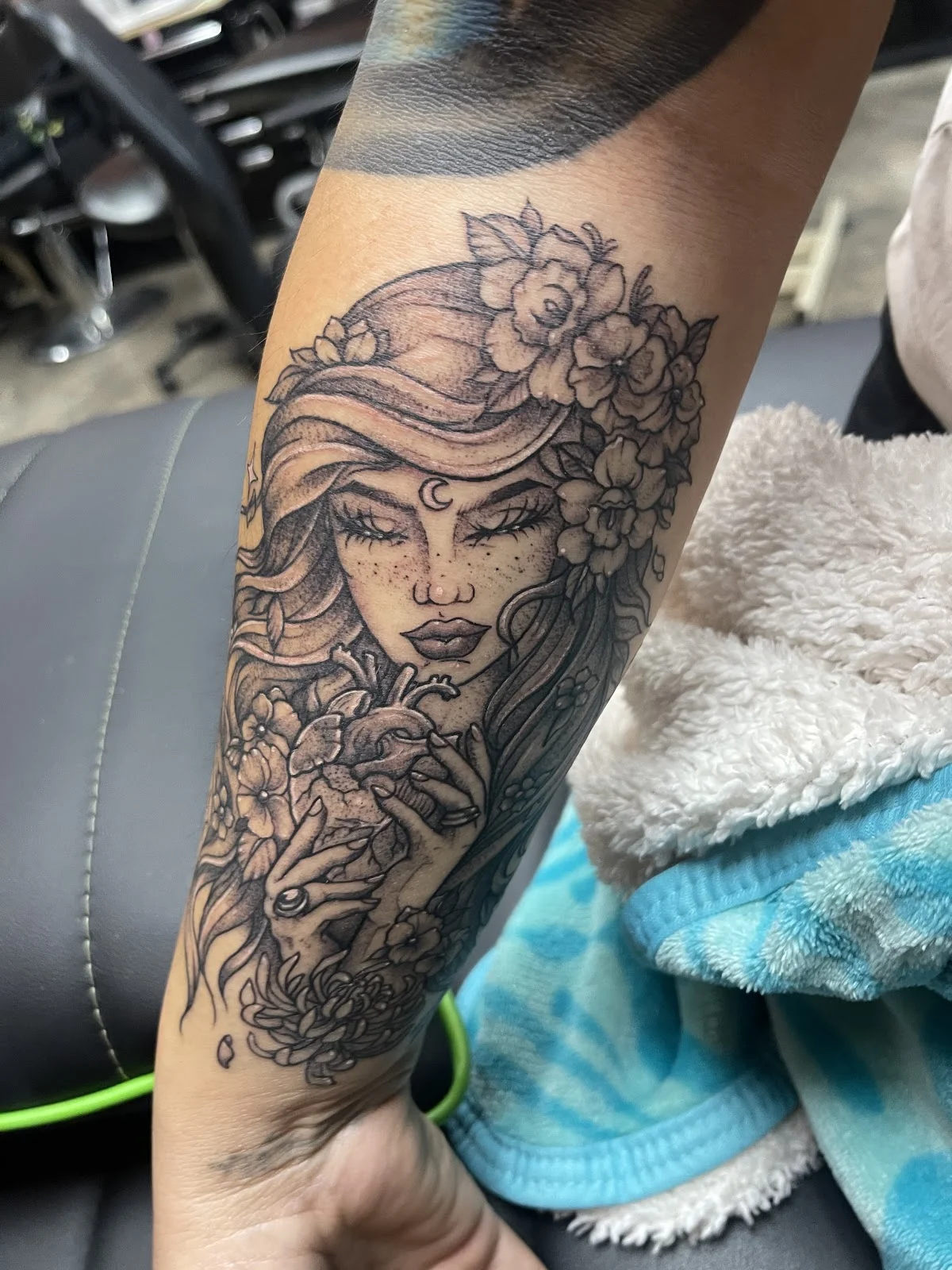 knuckleheads tattoo tattoo shop in San Bernardino, CA