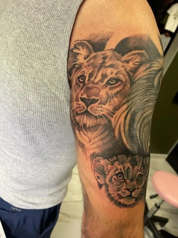 Deadmans Tattoo 2 tattoo shop in Lancaster, CA