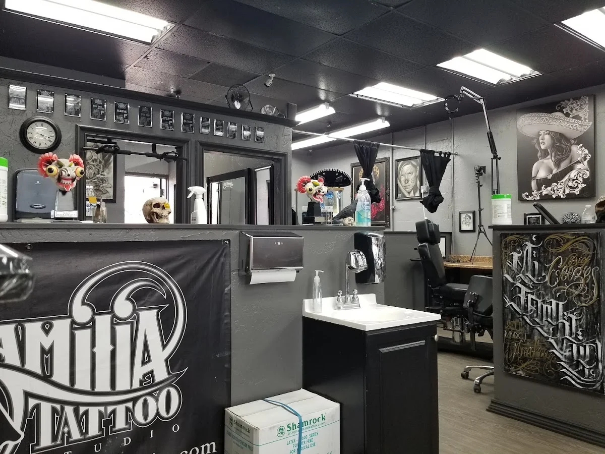 Mi Familia Tattoo Studio photo