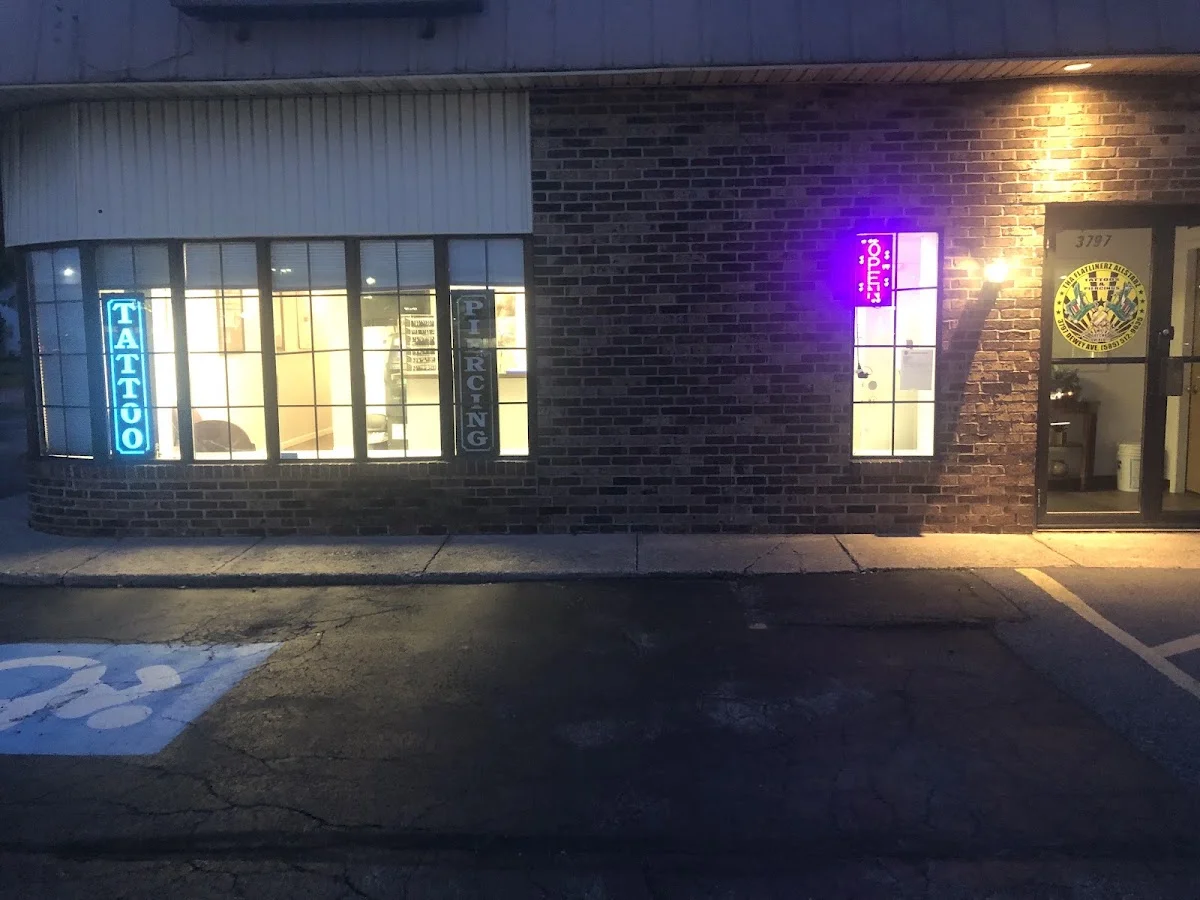 Tha Flatlinerz Allstarz Tattoo & Piercings tattoo shop in Rochester, NY