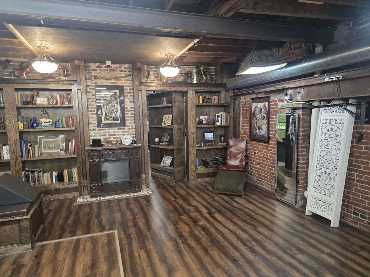 Houndstooth Tattoo tattoo shop in Philadelphia, PA