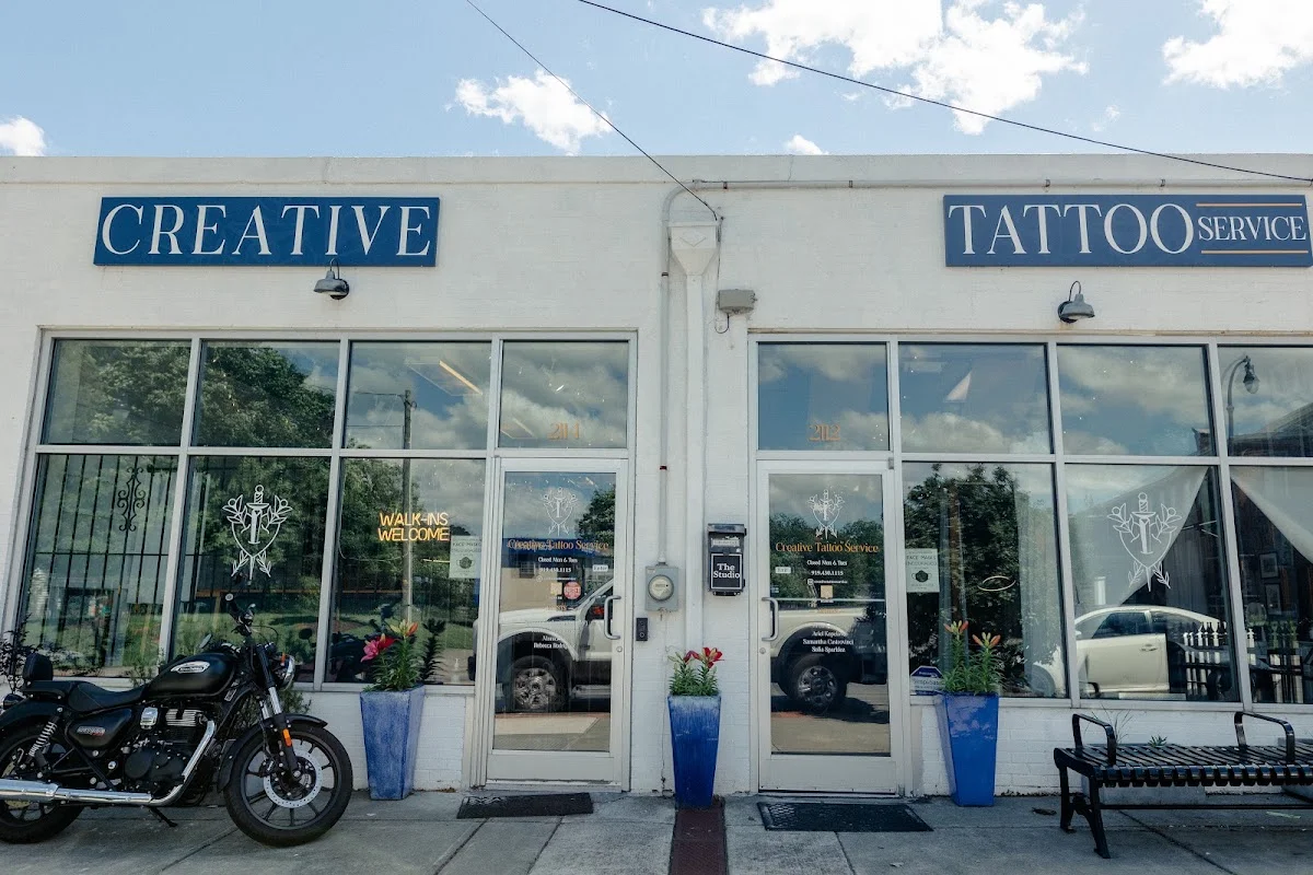 Creative Tattoo Service photo