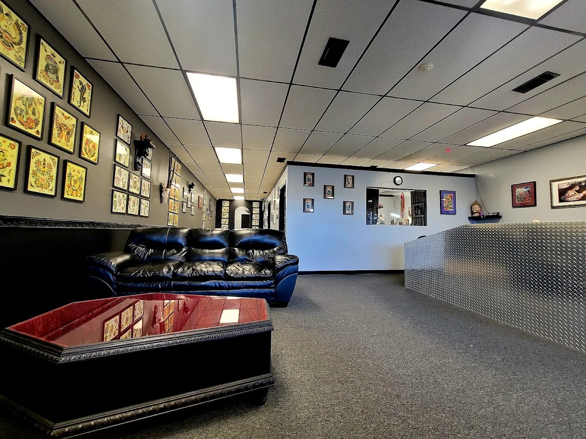 Outlaw Tattoo photo