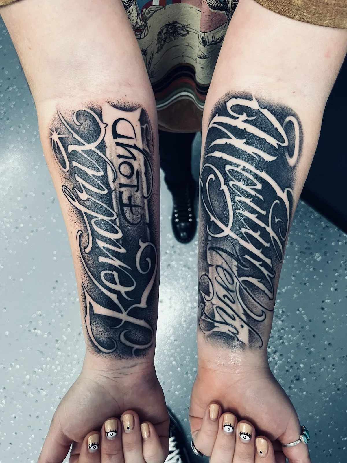 Stella’s Electric Tattoo photo